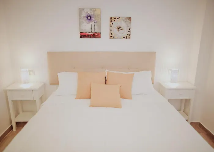 Apartamento ático Moderno Con Piscina Y Parking Cerca De La Playa *