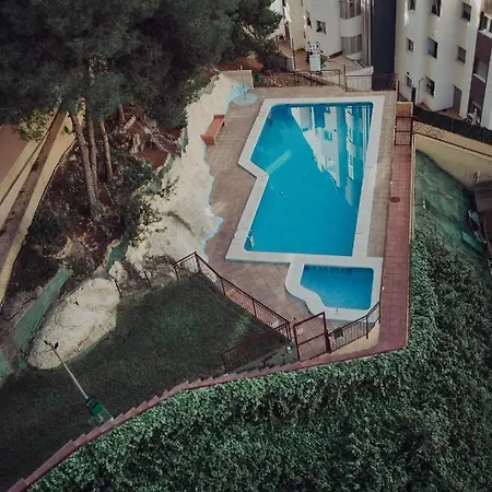 Apartamento ático Moderno Con Piscina Y Parking Cerca De La Playa